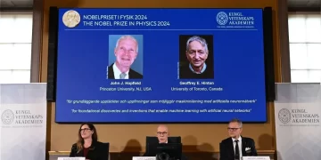 Nobel de Física: premiaron a dos científicos por sus aportes para desarrollar la Inteligencia Artificial