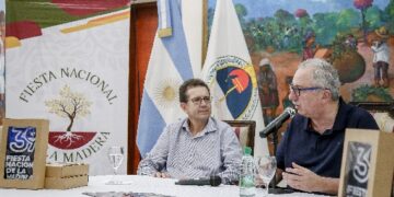 Passalaqcua: “Fiestas como la de la Madera, son una inversión para movilizar la economía de Misiones”