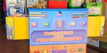 Meiky Box: el robot que llegó a las escuelas misioneras