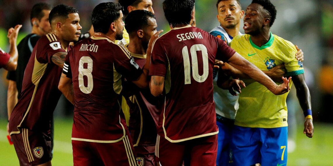 Venezuela y Brasil empataron en un partido con golazos, rojas, polémicas y show