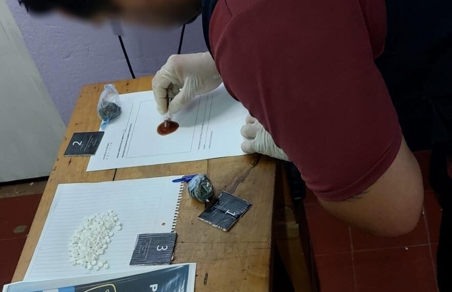 Antinarcóticos secuestró 183 pastillas y marihuana que intentaron ingresar a un Penal