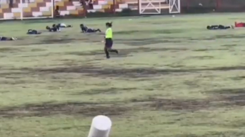 Perú: un rayo mató a un futbolista e hirió a otros cuatro en pleno partido
