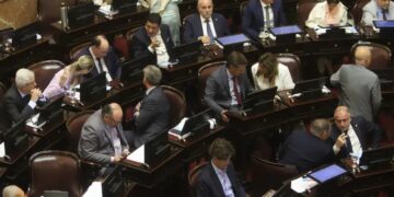 Expulsaron a Edgardo Kueider del Senado por el escándalo de los u$s200.000 en Paraguay