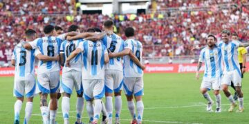 El ranking con los 100 futbolistas destacados de 2024: en qué puesto quedó Messi y quién es el mejor argentino