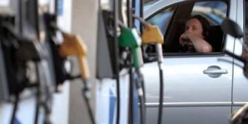 Se autorizó el autodespacho de combustible en todo el país: cómo funcionará