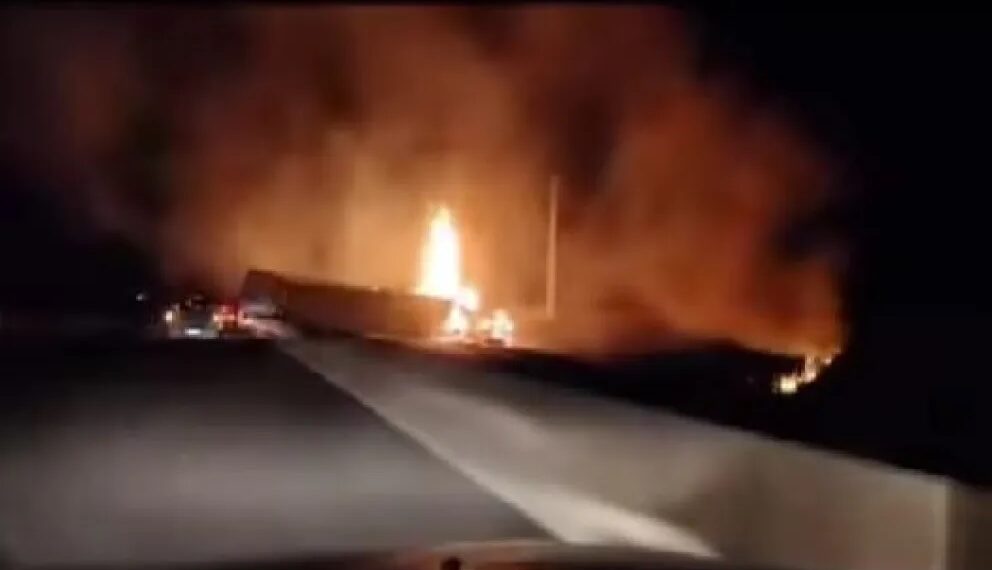 Se confirmó el fallecimiento del conductor del camión que se incendió en la ruta 105