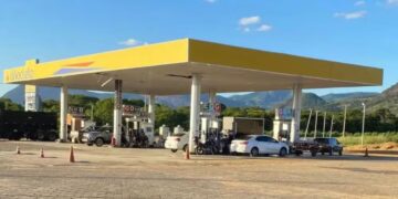 Olvidó a sus hijas en una estación de servicio en Brasil y se dio cuenta 40 kilómetros después