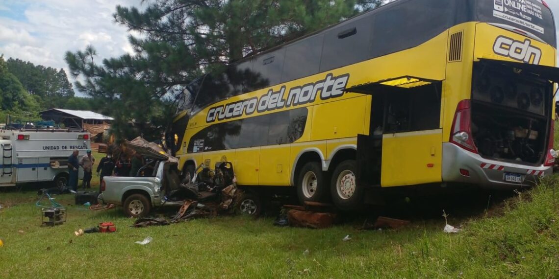 San Vicente: triple colisión dejó un fallecido y otros dos heridos graves