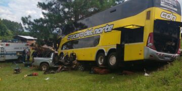 San Vicente: triple colisión dejó un fallecido y otros dos heridos graves