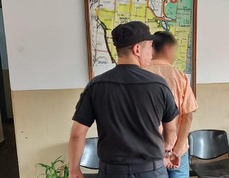 Terminó detenido tras robar un celular y llamar a la dueña para pedir recompensa