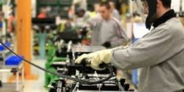 La actividad económica en el país creció un 5,5% en diciembre, según el INDEC