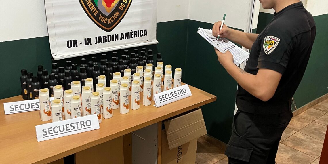 Arrestaron a los simuladores: Intentaron robar elementos de su trabajo pero fueron vistos en cámaras