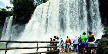 Cataratas del Iguazú extiende su horario de visitas para el fin de semana extra largo
