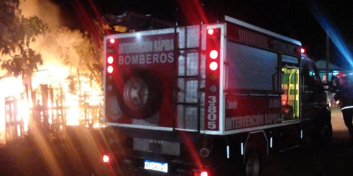 Tragedia en Barrio Los Potrillos: Incendio de vivienda deja una víctima fatal