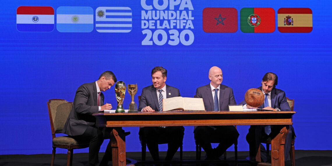 Evalúan ampliar el cupo de selecciones de 48 a 64 para el Mundial 2030