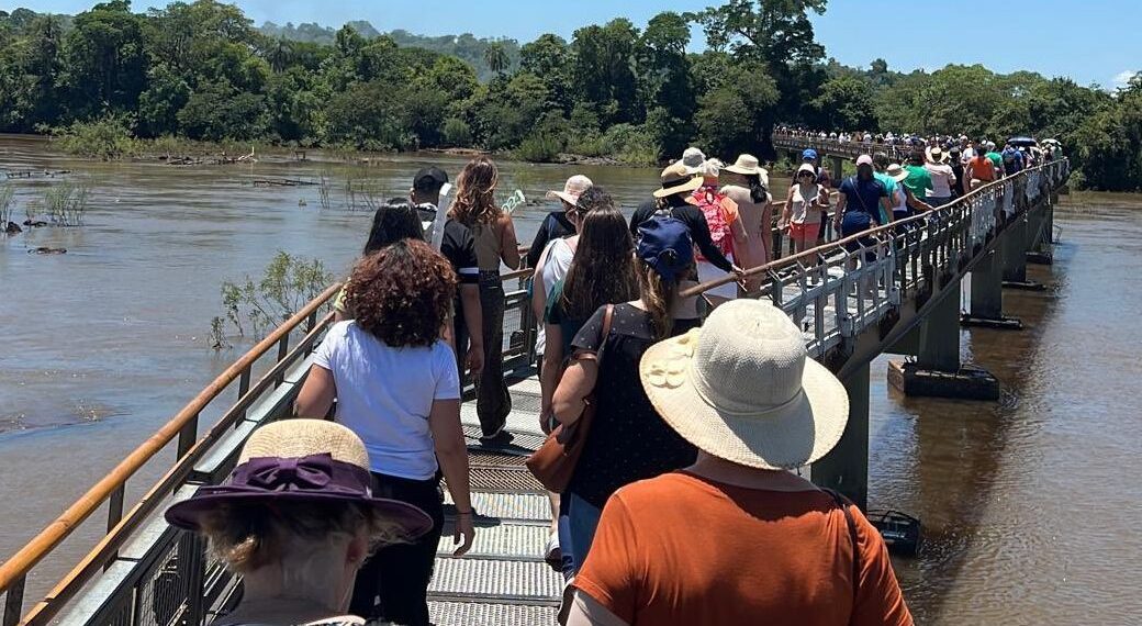 Más de 25 mil personas visitaron las Cataratas del Iguazú durante el feriado XXL