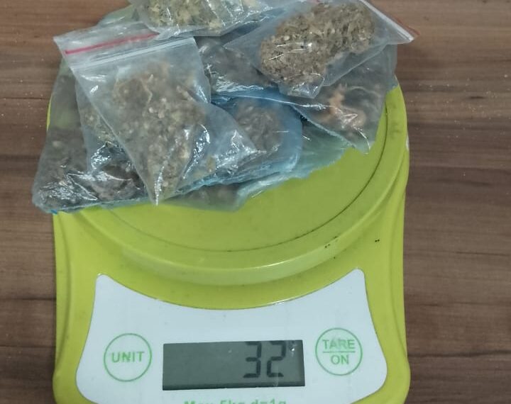 Motonarco fue arrestado con dosis de droga tras persecución policial en Puerto Iguazú