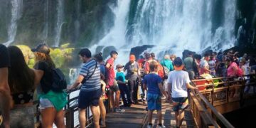 Misiones reglamentó la Tasa Turística para extranjeros y creó un fondo para la promoción internacional
