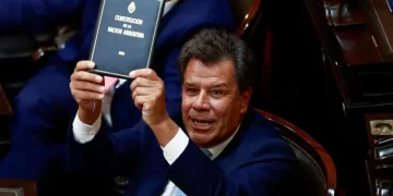 Manes denunció a Santiago Caputo por amenazas y pidió medidas de protección para su familia