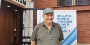 Docentes universitarios de Misiones adhieren al paro nacional en reclamo de mejoras salariales