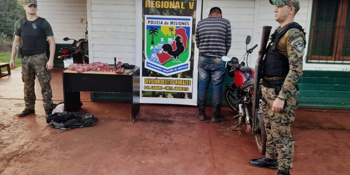 Policías rurales detuvieron a un cazador furtivo con armas y carne de una especie protegida