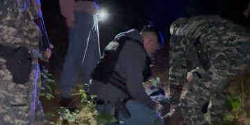 Capturaron al hombre que intentó huir a Paraguay en canoa y tras hundirse, se ahogó su hijastra
