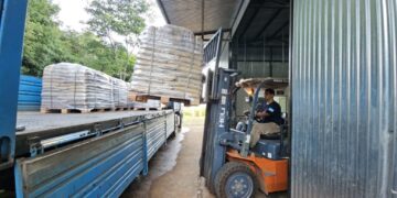 Producción misionera con destino nacional: nuevo cargamento de azúcar mascabo