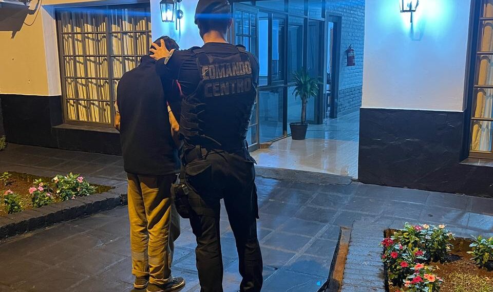 Detuvieron a un hombre acusado de agredir y mantener cautiva a su concubina