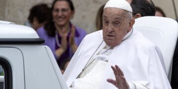 El Vaticano confirmó que Francisco murió tras sufrir un derrame cerebral