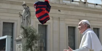 San Lorenzo despide al Papa Francisco, hincha del club azulgrana