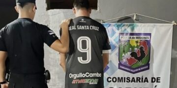 Balazo entre copas y una falsa denuncia: dos hombres detenidos en Garupá