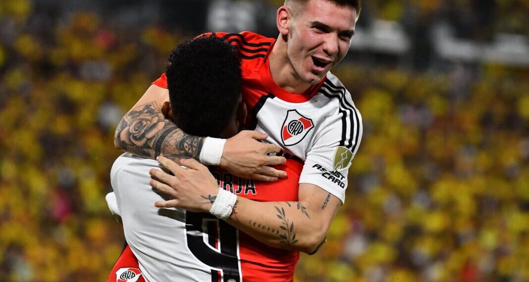 River le ganó a Barcelona de Ecuador por 3 a 2 y se acerca a la clasificación