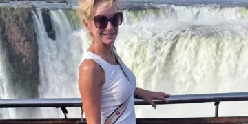 Yanina Latorre recorrió Las Cataratas y recibió una visita inesperada en el hotel