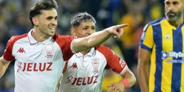 Huracán dio el batacazo en el Gigante de Arroyito y es el primer semifinalista