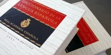 La RAE incorporó nuevas palabras a su diccionario: almóndiga, murciégalo y toballa