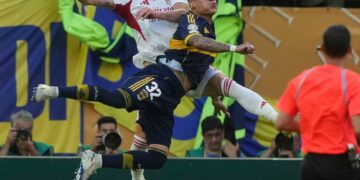 Boca no pudo sostener la ventaja y empató 2-2 con Benfica en su debut en el Mundial de Clubes