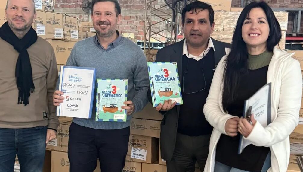 Misiones sumará más de 400 mil libros de lengua y matemática para escuelas primarias