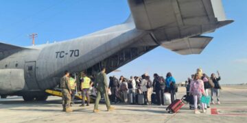 El Gobierno inició la repatriación de los argentinos varados en Israel