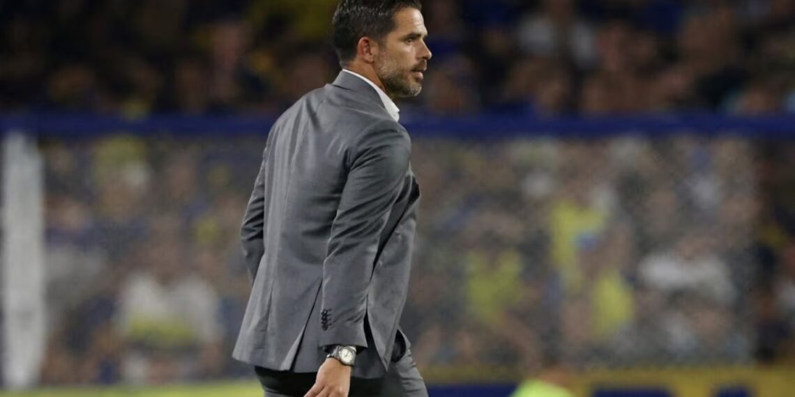 Tras su polémica salida de Boca, Fernando Gago ya recibió una oferta para volver a dirigir
