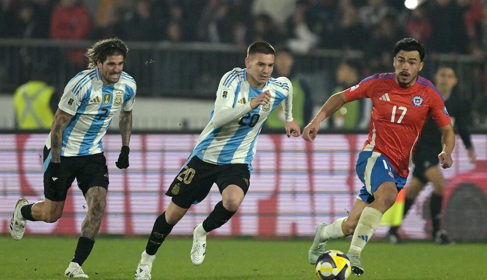 Mastantuono debutó en la Selección Argentina ante Chile y rompió un récord histórico
