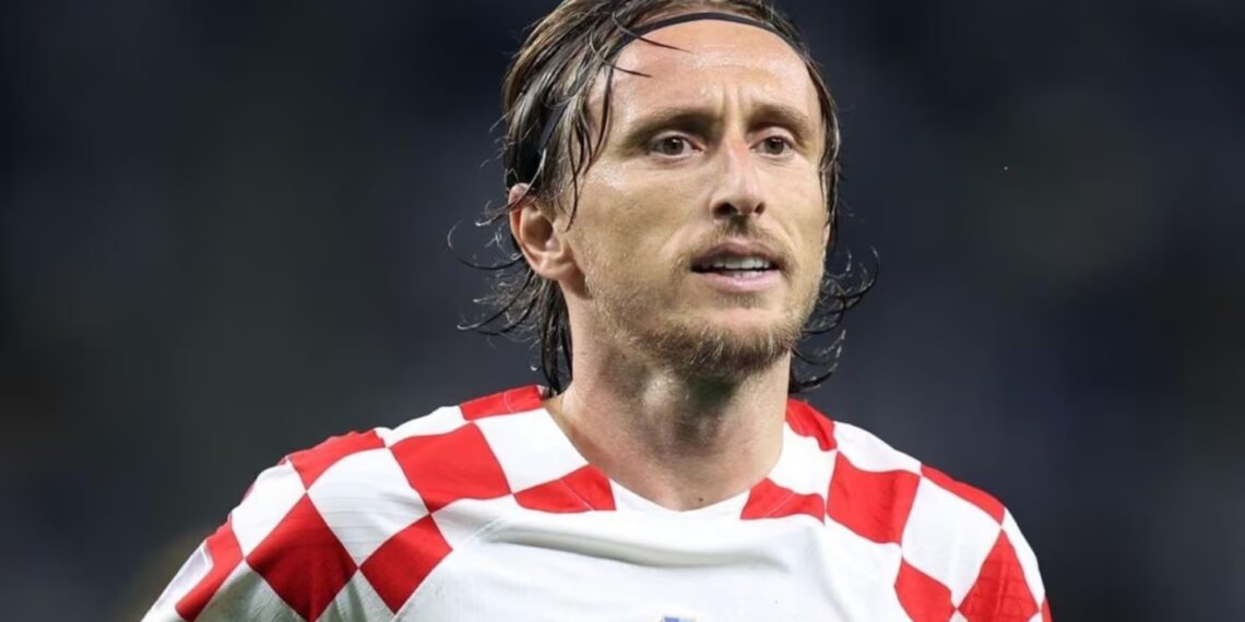 Luka Modric no se retira y seguirá su carrera en un grande de Europa tras su salida del Real Madrid