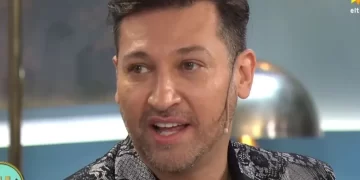 Invitó a sus fans a su cumpleaños y les cobró una exorbitante cifra: 100 dólares por cubierto