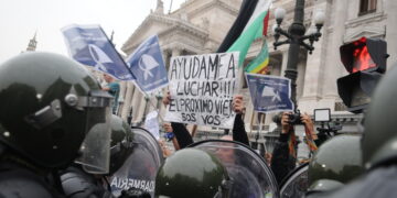 Miércoles de protestas contra el ajuste y frente al Congreso de la Nación