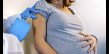 Continúa la campaña de vacunación contra el virus sincicial respiratorio a embarazada