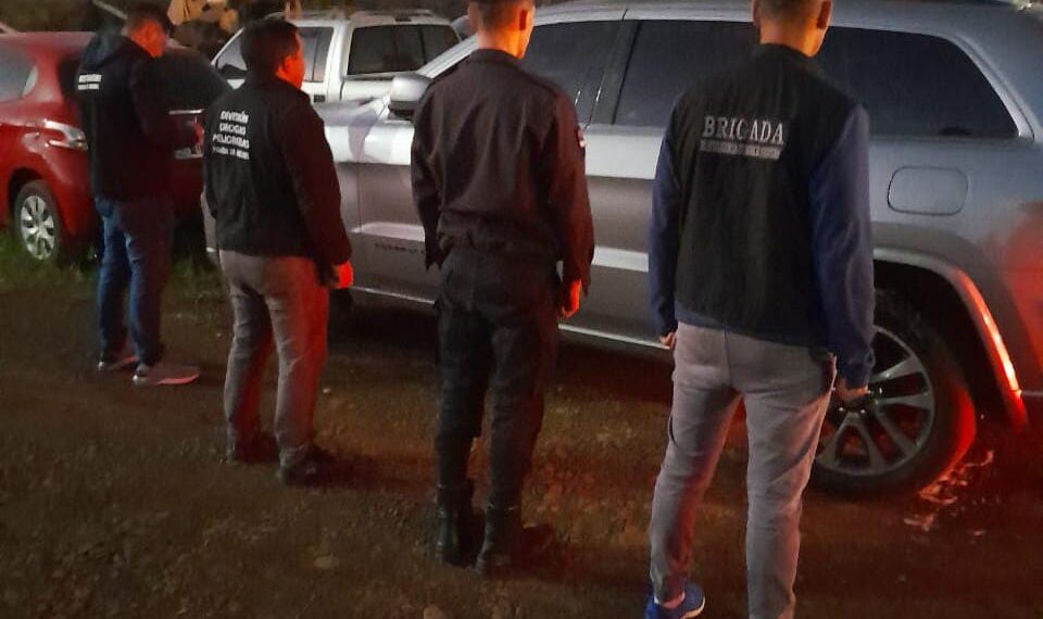 Desbarataron presunta organización criminal en Misiones: secuestraron seis vehículos robados y arrestaron a los sospechosos