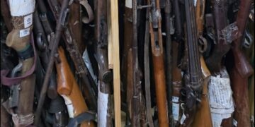 La Policía de Misiones realiza destrucción masiva de más de 400 armas procedentes del delito