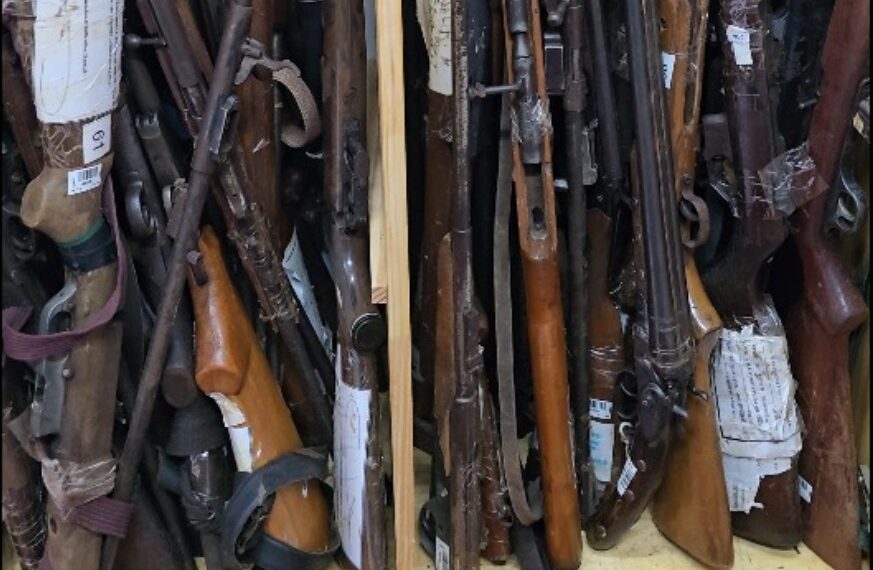 La Policía de Misiones realiza destrucción masiva de más de 400 armas procedentes del delito