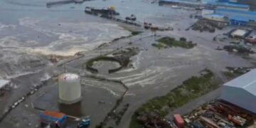 Alerta de tsunami en el Pacífico tras un sismo de 8,8 en Rusia: evacúan zonas de EE.UU., Chile, Perú y Ecuador