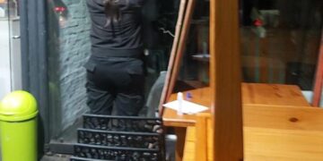 Iguazú: una mujer cayó de un segundo piso y su ex pareja denunció que fue empujada