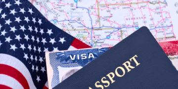 Viajar a Estados Unidos sin visa: cómo funciona el programa al que busca entrar Argentina